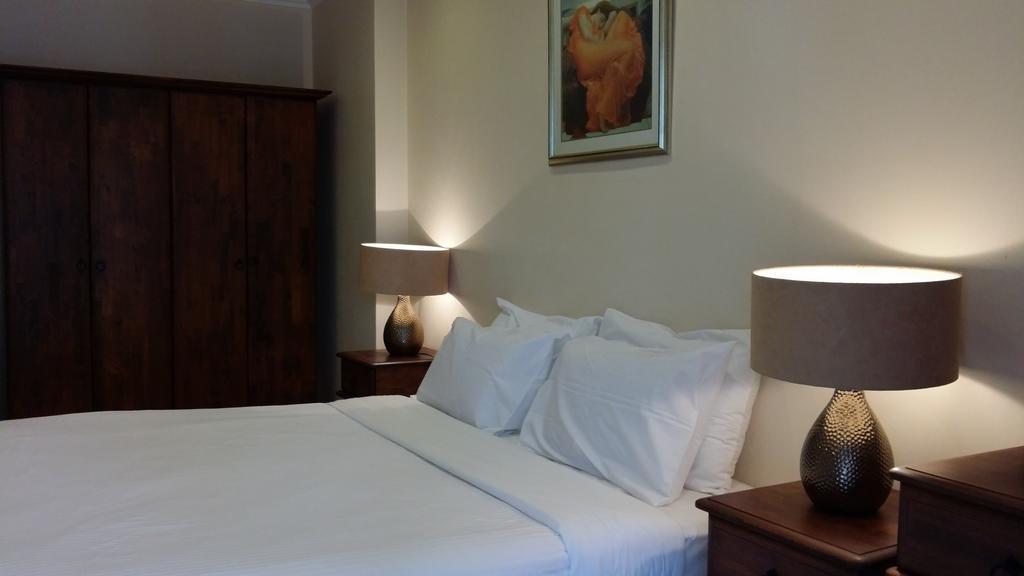 Tropical Sea View & Sunshine Villa Batu Feringgi Bilik gambar